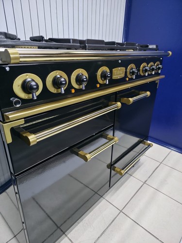 Refurbished range cooker - range,