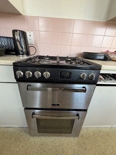 Great gas electric oven - a,